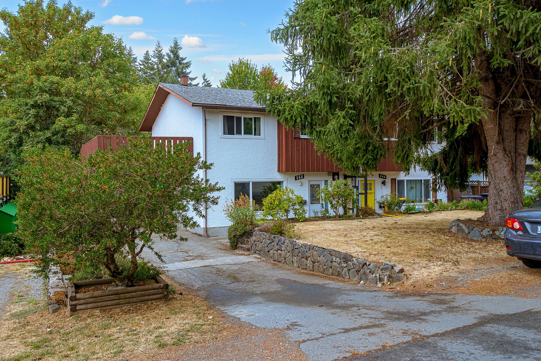 568 Phelps Ave Multimedia Showcase