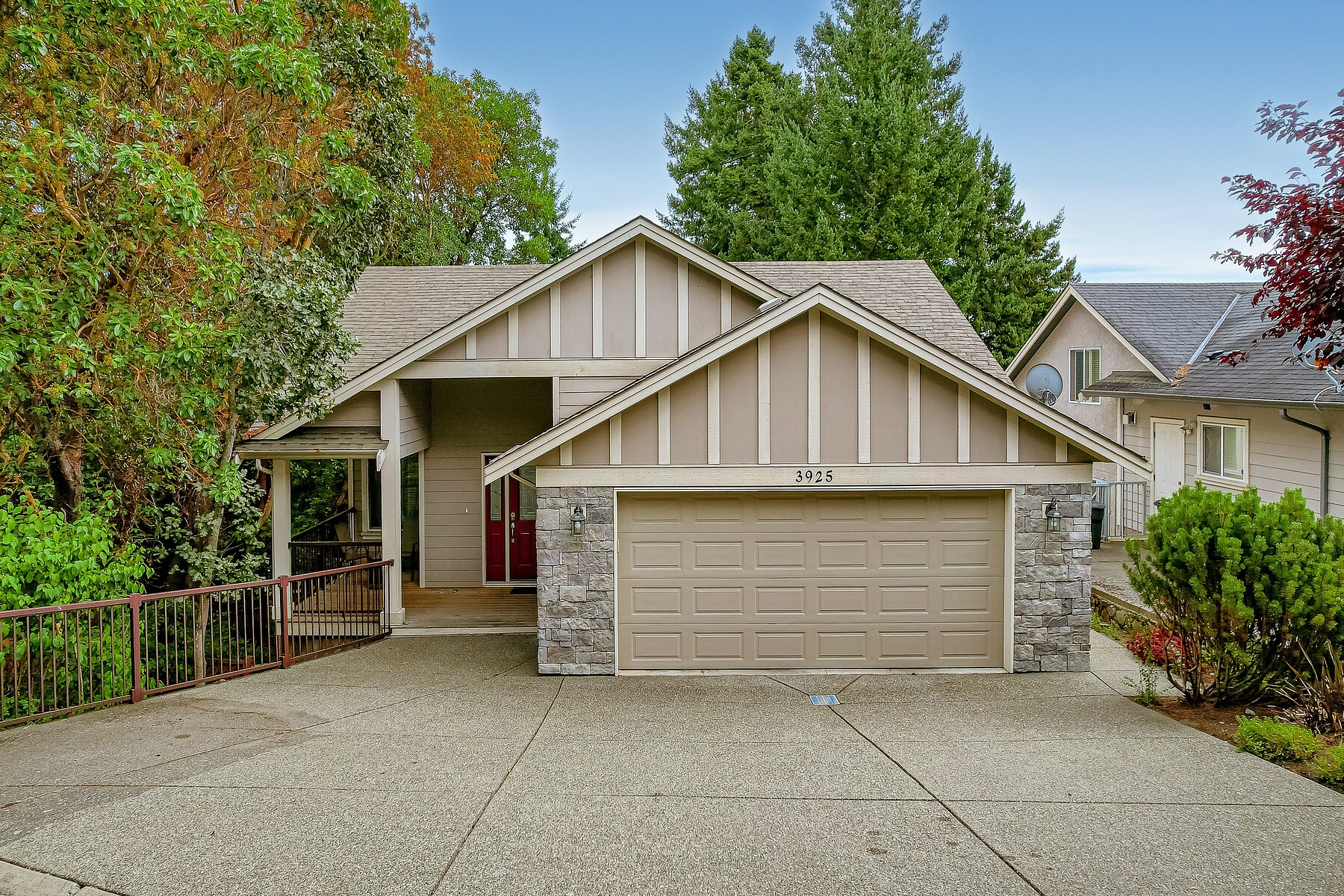 3925 Mildred St Multimedia Showcase