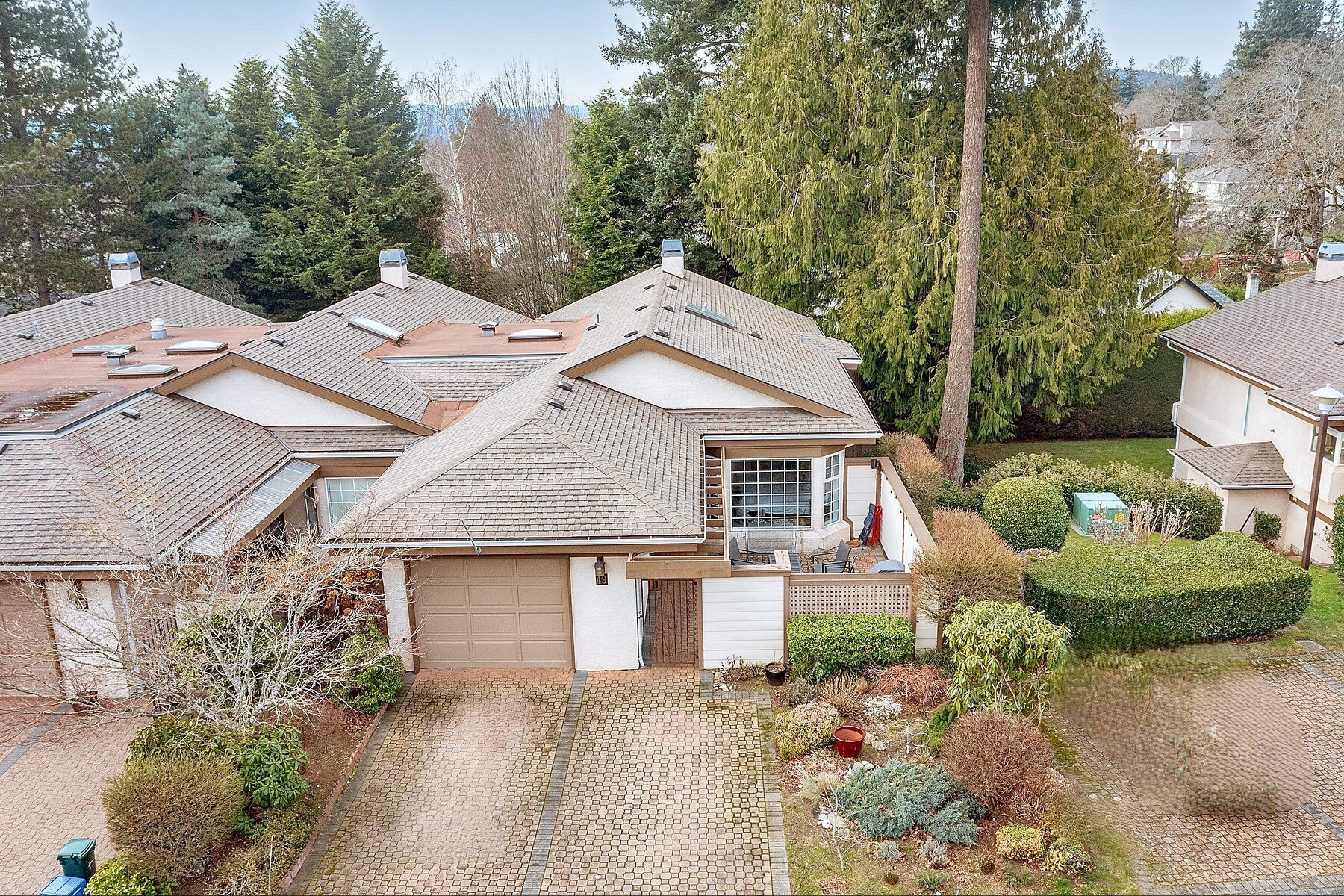 49901 Kentwood Lane Multimedia Showcase