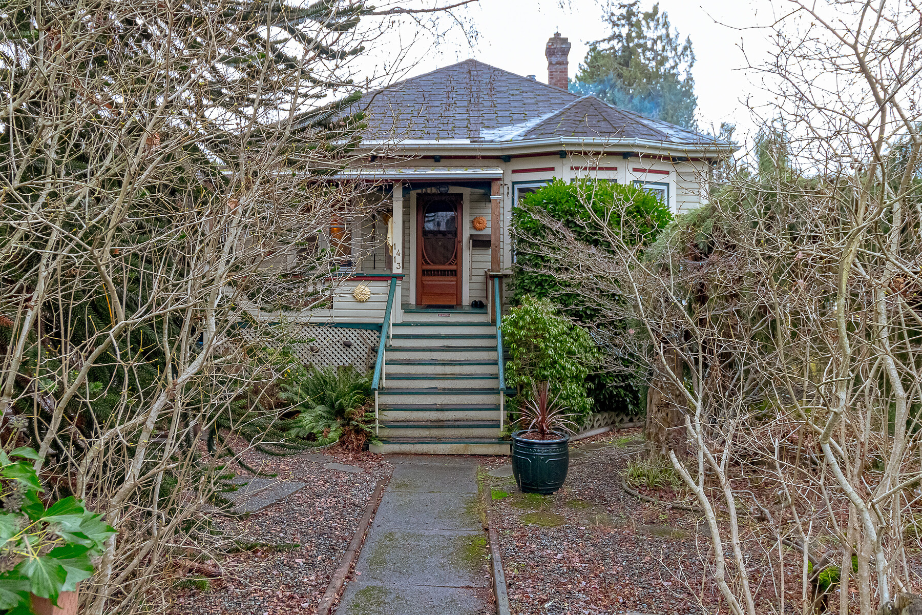 1413 Vining St Multimedia Showcase