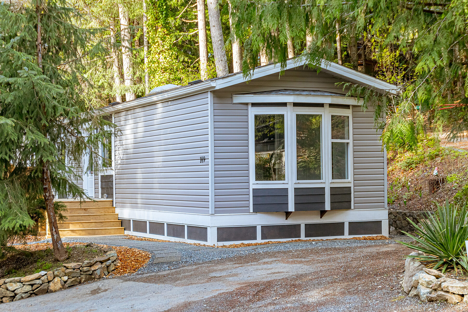 109-2500-florence-lake-rd-multimedia-showcase