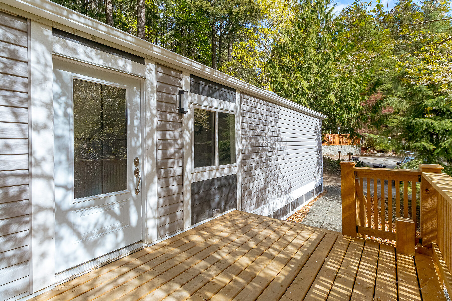 109-2500-florence-lake-rd-multimedia-showcase